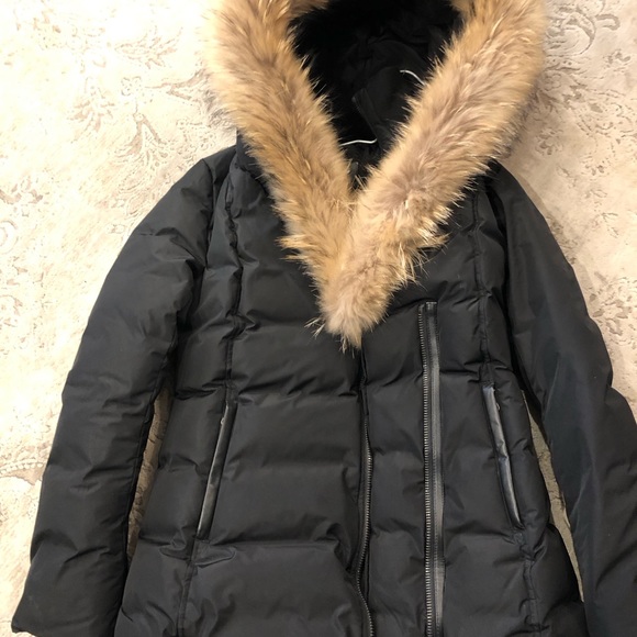 Mackage real size small almost new - Picture 7 of 9